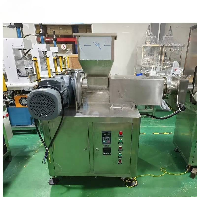 معدات صناعة الصابون صغيرة الحج - مراجعة Soap Making Machine Small Scale وسعره